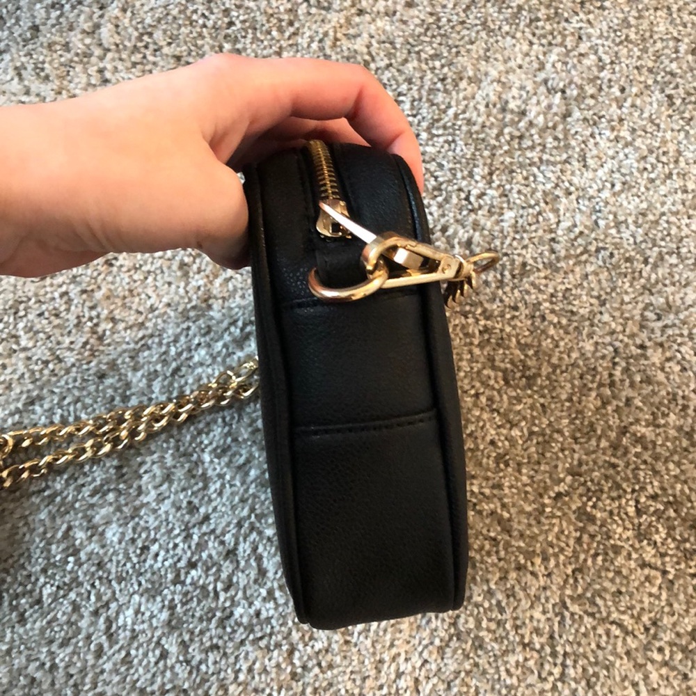 *SOLD* Forever 21 Black & Gold Crossbody Purse - Picture 9 of 9
